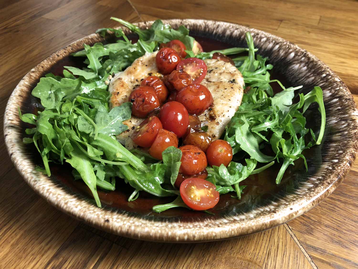 arugula, chicken breast, and tomatoes